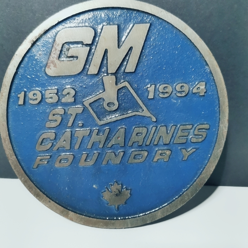 1952-1994 General Motors St.Catharines Foundry Cast Plaque - measures 7.5" diame